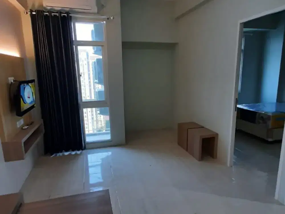 Bale Hinggil Furnish Bagus