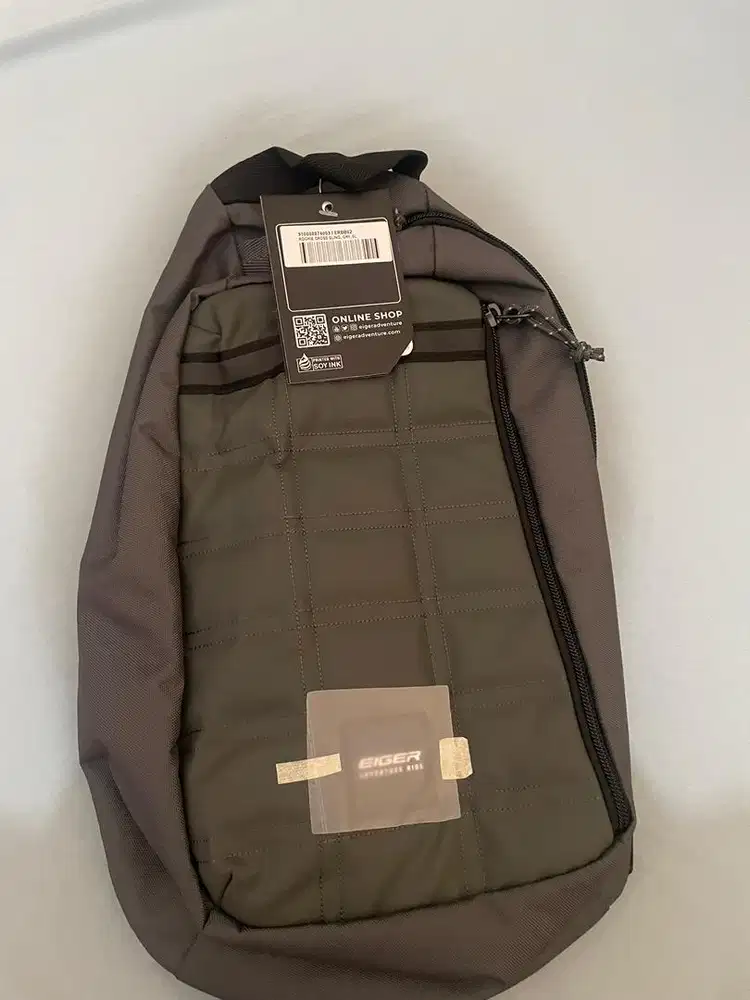 Tas one bag shoulder eiger rookie