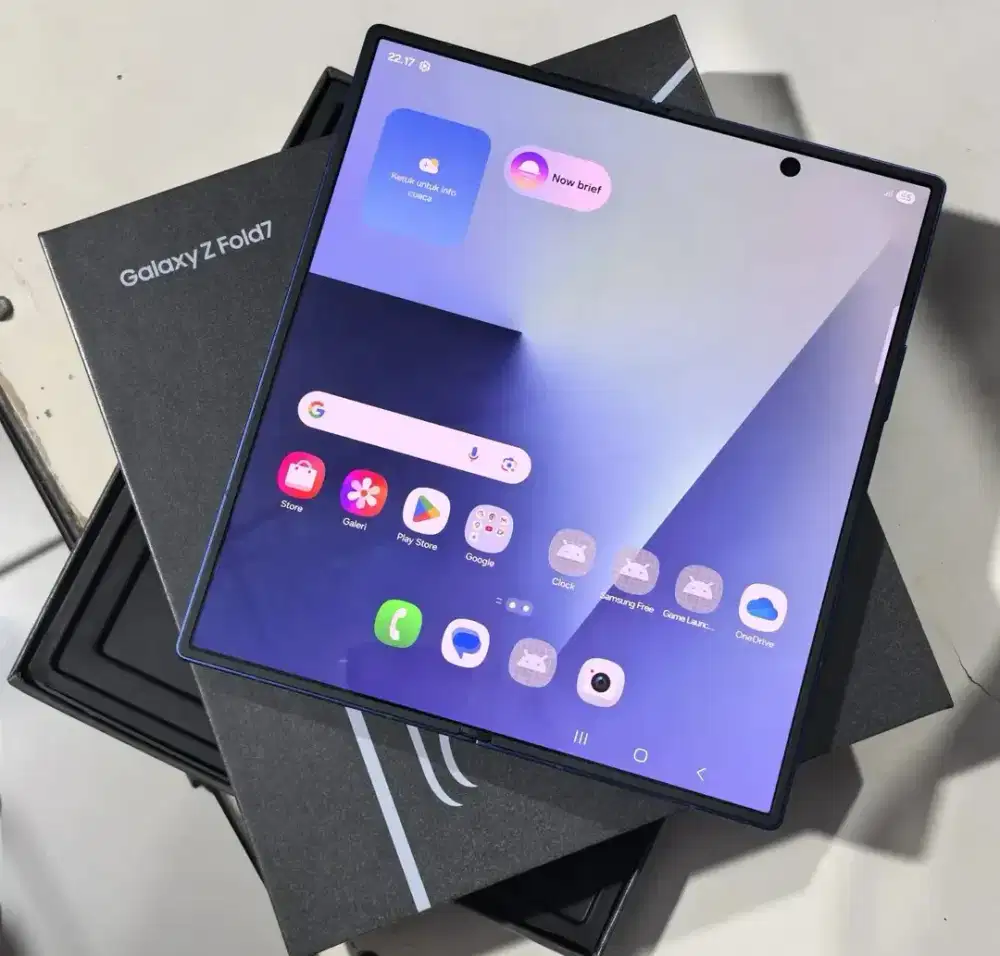 Samsung Galaxy ZFOLD 7 5G 256GB SEIN Actv Mulus Like New -Bisa Cicilan