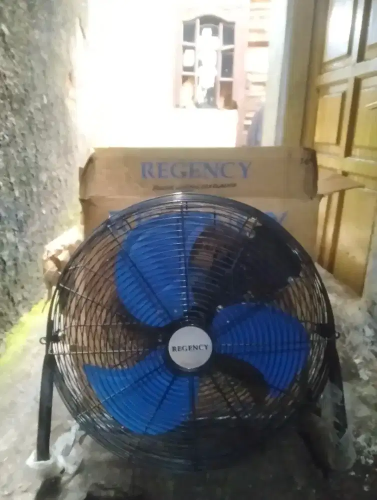 KIPAS TORNADO REGENCY 18INC