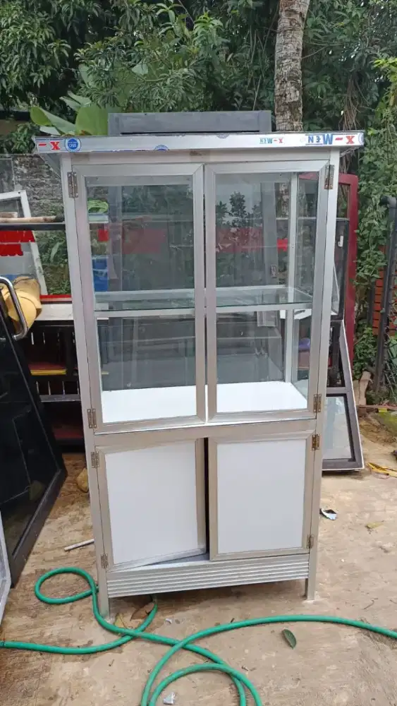 Jual Etalase BENSIN second, Lok pamulang barat, Tangerang Selatan