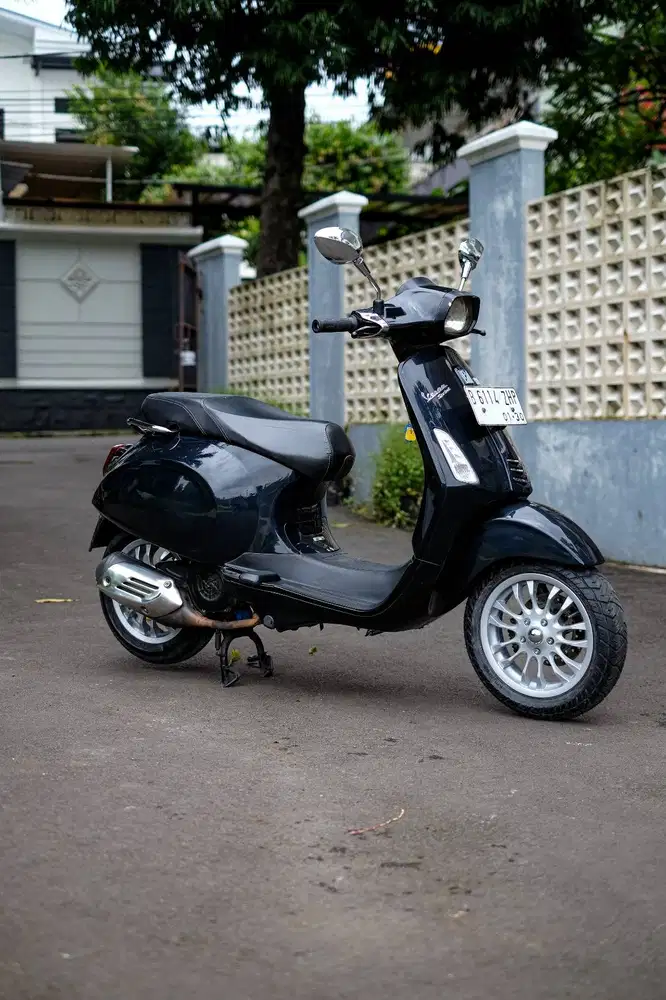 JUAL VESPA MATIC BEKAS/SECOND SPRINT 150 3VIE 2014 MURAH BERGARANSI