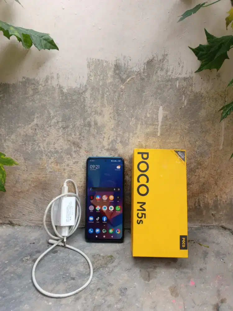 Poco m5s 6/128 istimewa