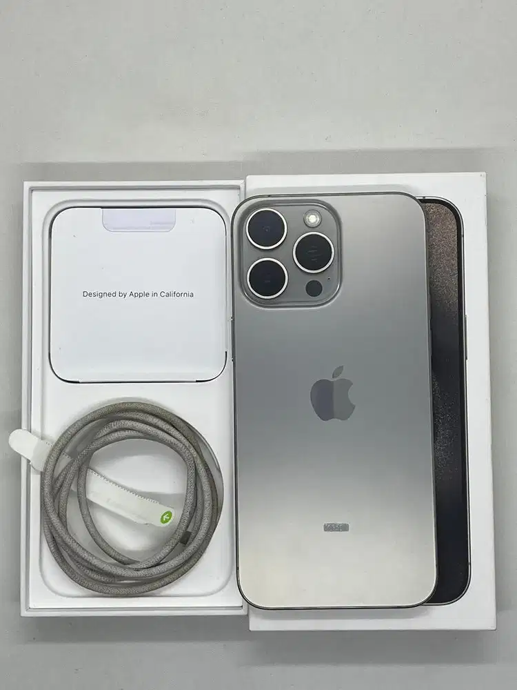 iPhone 15 Pro Max 256GB Resmi ex Digimap Natural Titanium