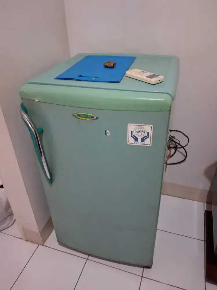 Kulkas Satu Pintu Toshiba Bekas