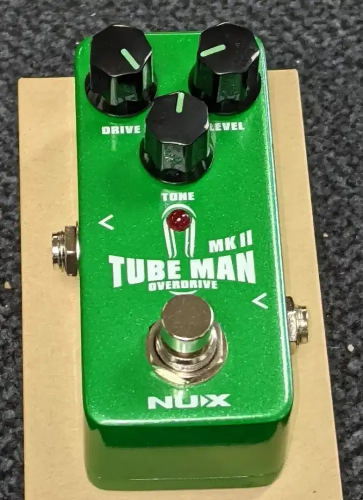 Efek overdrive NUX tube man
