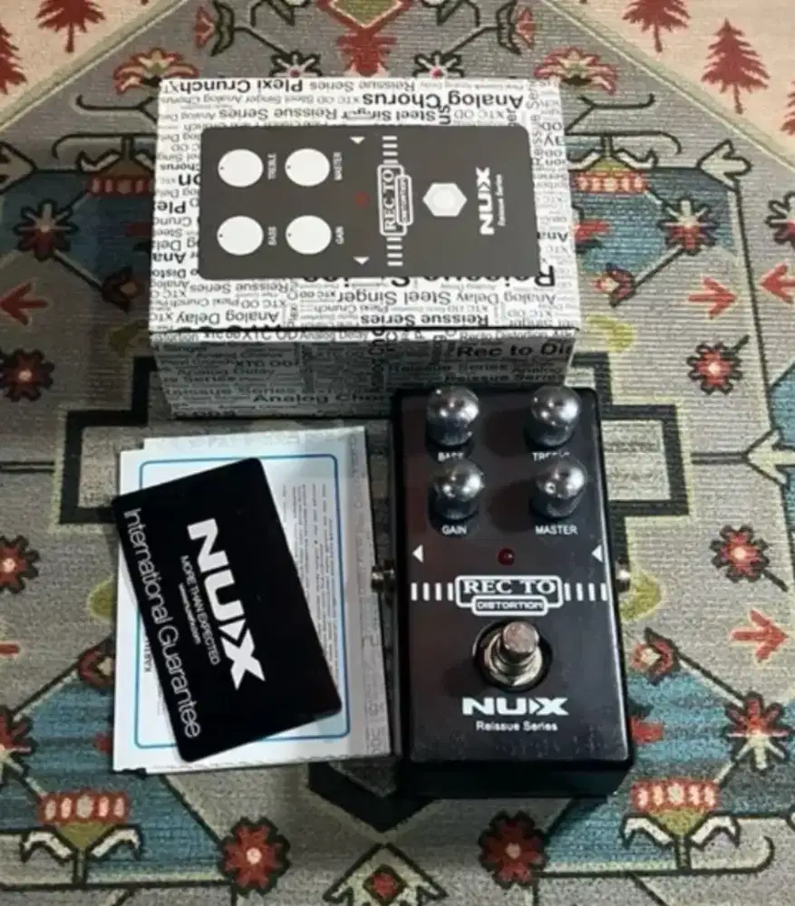 Efek distorsi NUX Recto