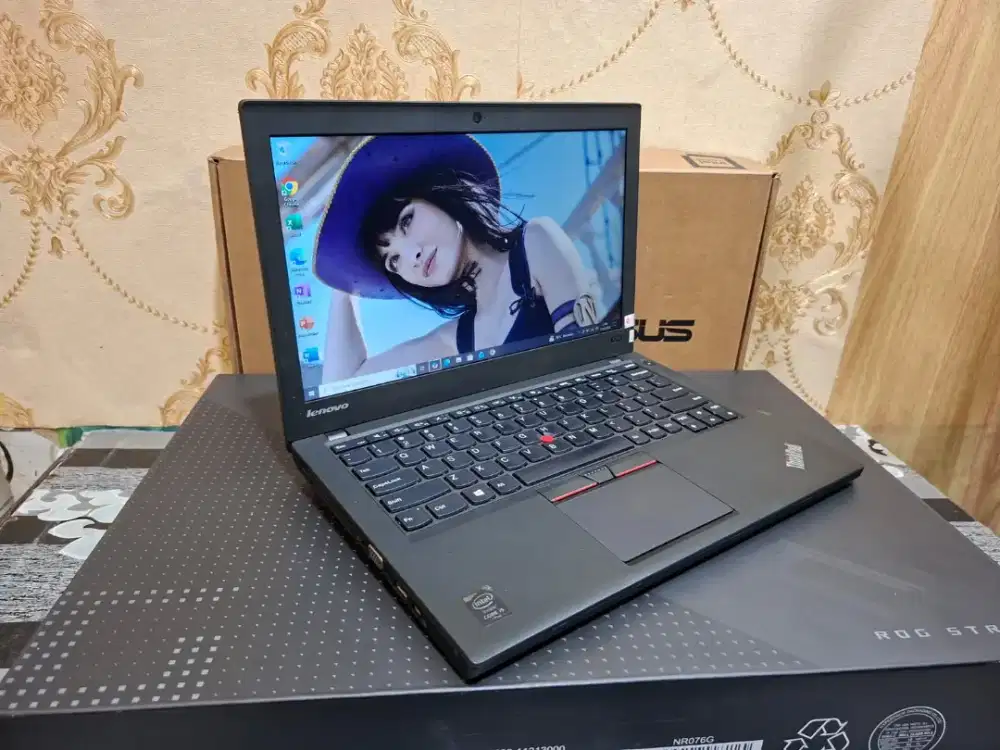 NO:31*

Laptop Lenovo Thinkpad X250