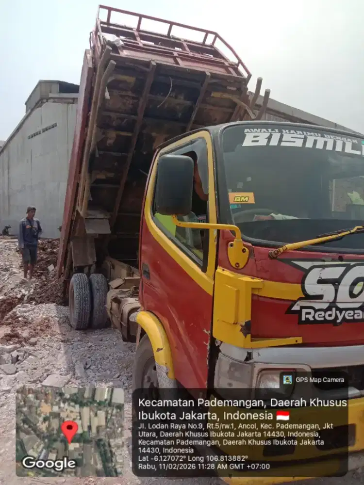 Jasa buang sampah /puing