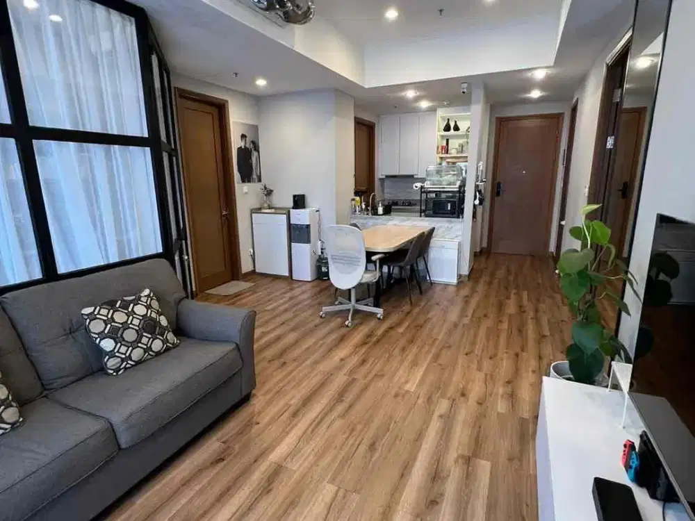 2 + 1 BR fully furnished condo