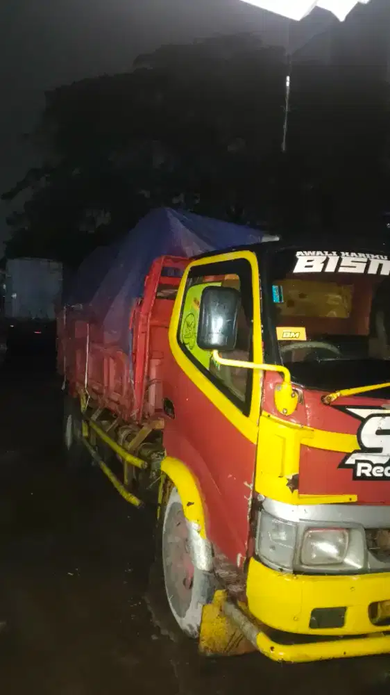 Buang sampah puing dan renopasi