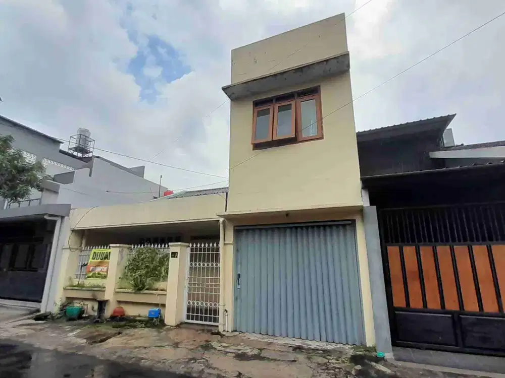 rumah 2lantai Dijual  solo di baturan  colomadu Karanganyar