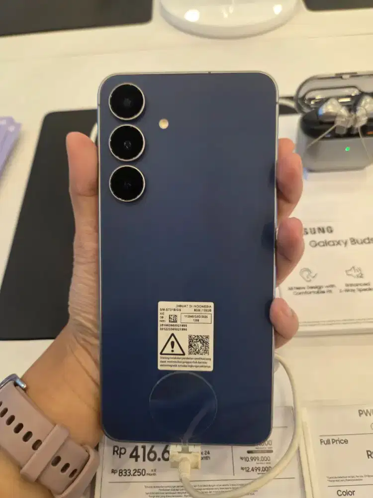 SAMSUNG GALAXY S25 FE Mulai 800rb-an