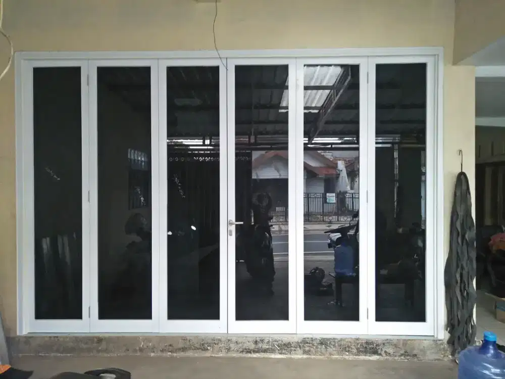 Kusen aluminium pintu jendela kaca
