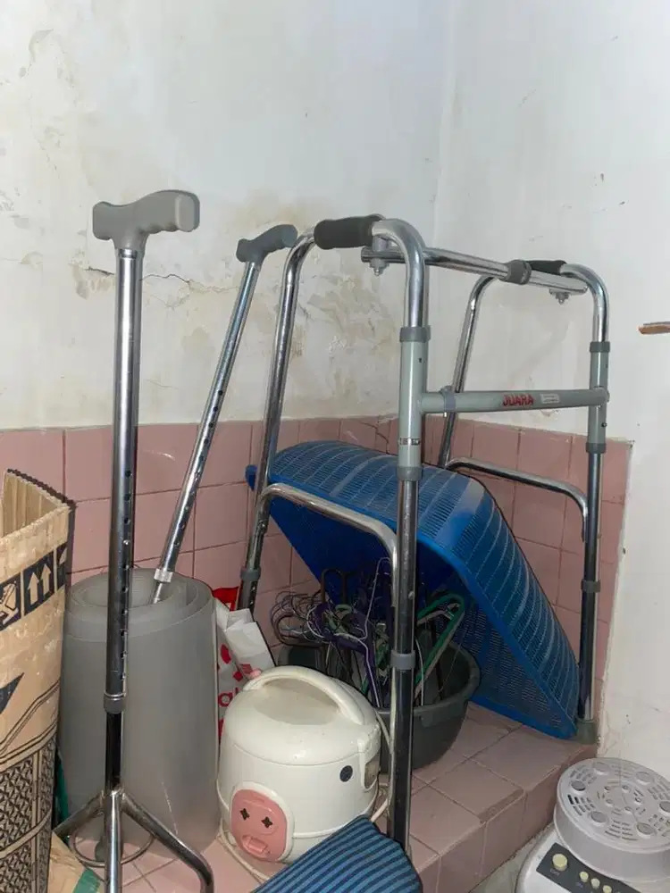 Dijual walker, tongkat kaki 4, tongkat kaki 1