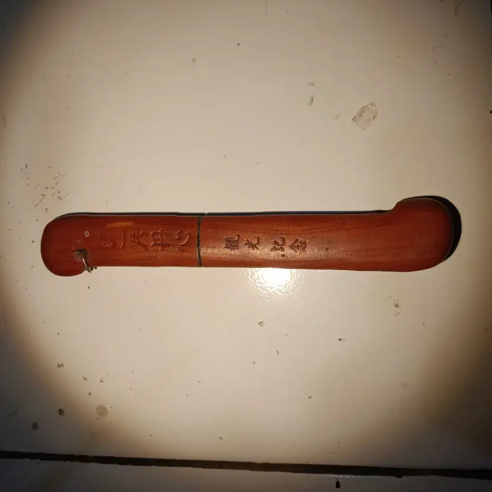 Pisau belati asli Korea