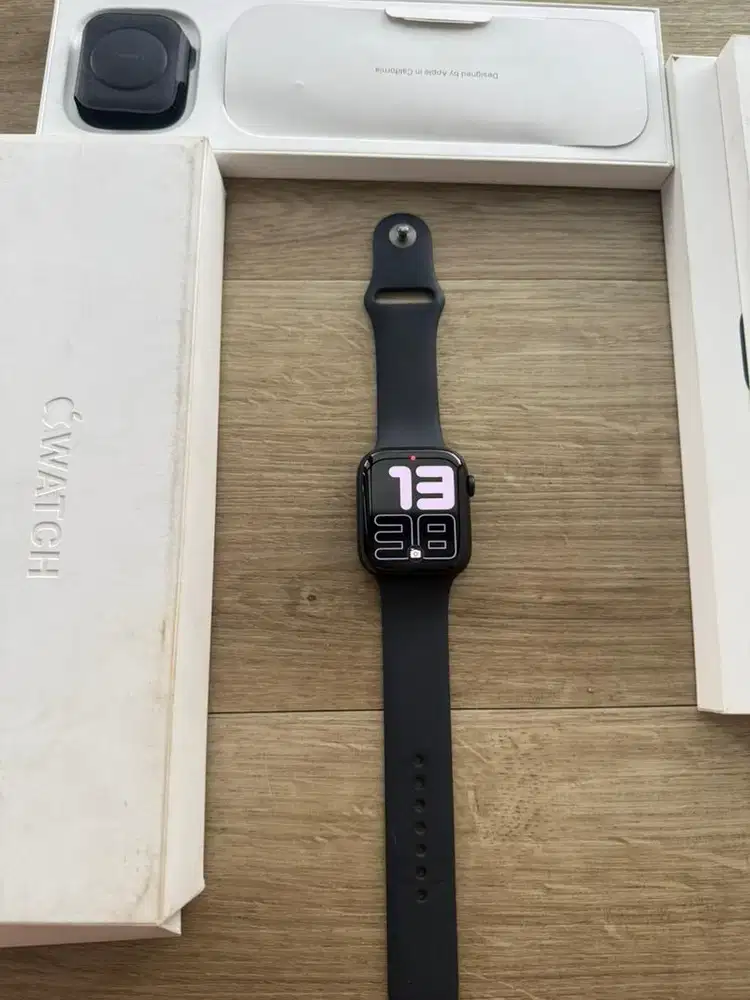 Dijual cepat iWatch 9 mulus