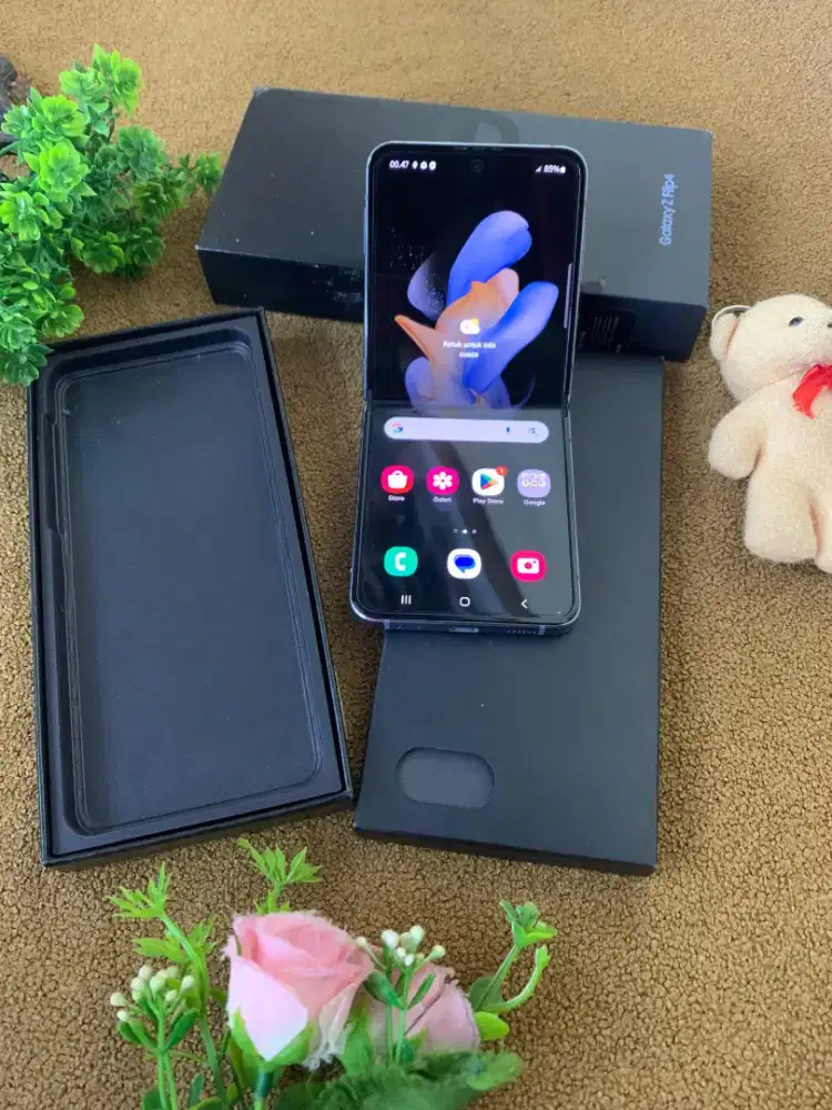 Samsung Galaxy Zflip 4 5G 8/128Gb Fullset