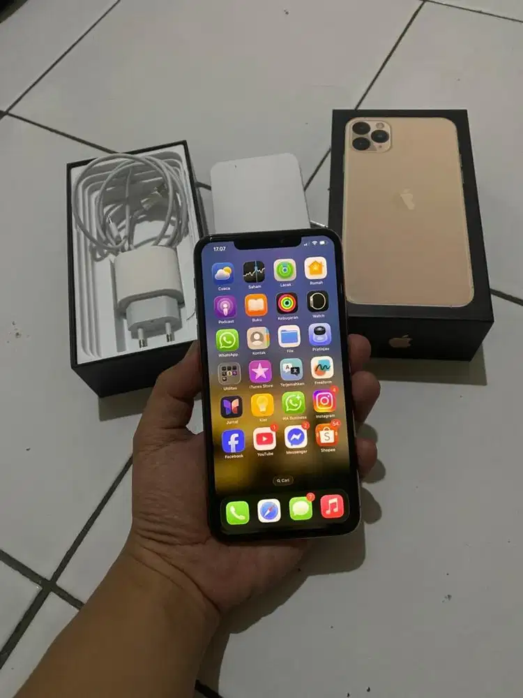 iPhone 11 promax 256gb resmi iBox