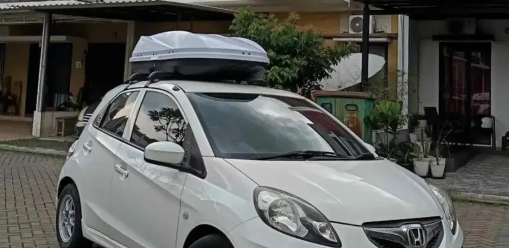 Jual Roofbox Mobil warna putih