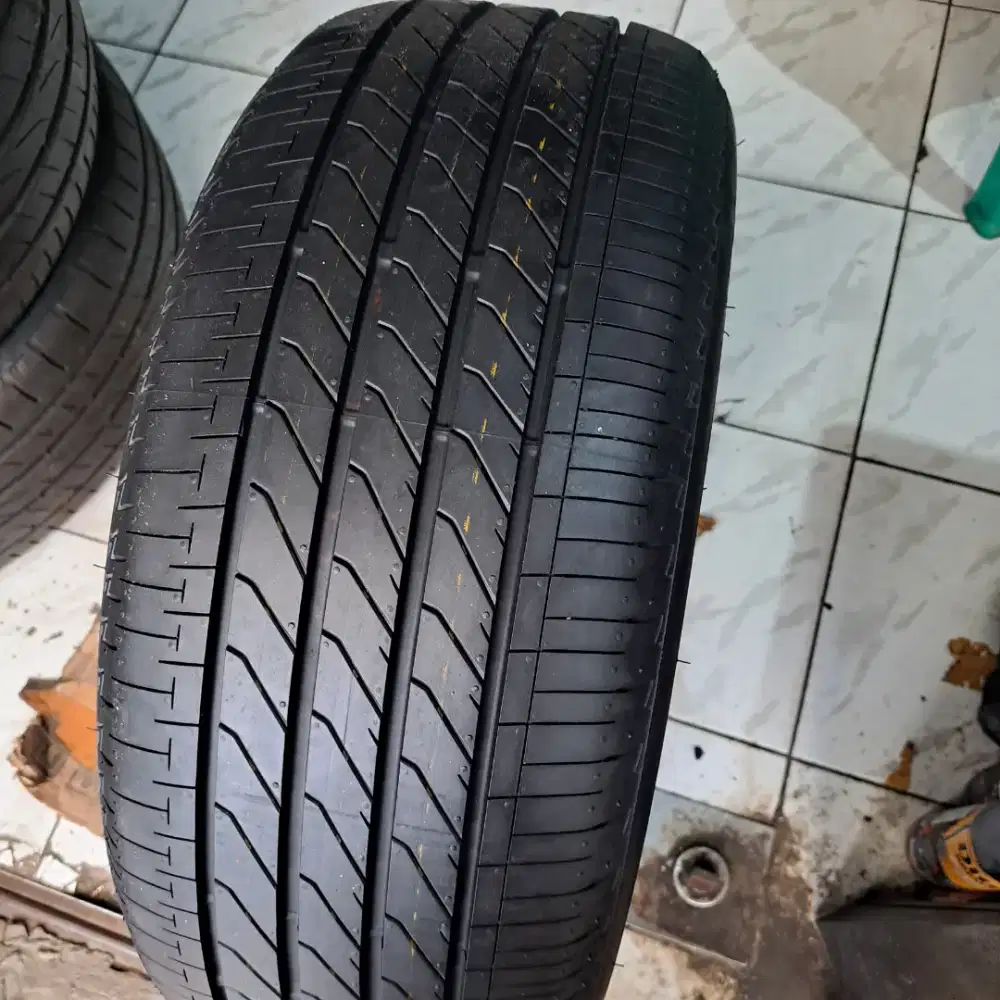 Ban 225 50 17 bridgestone turanza masih baru ring 17