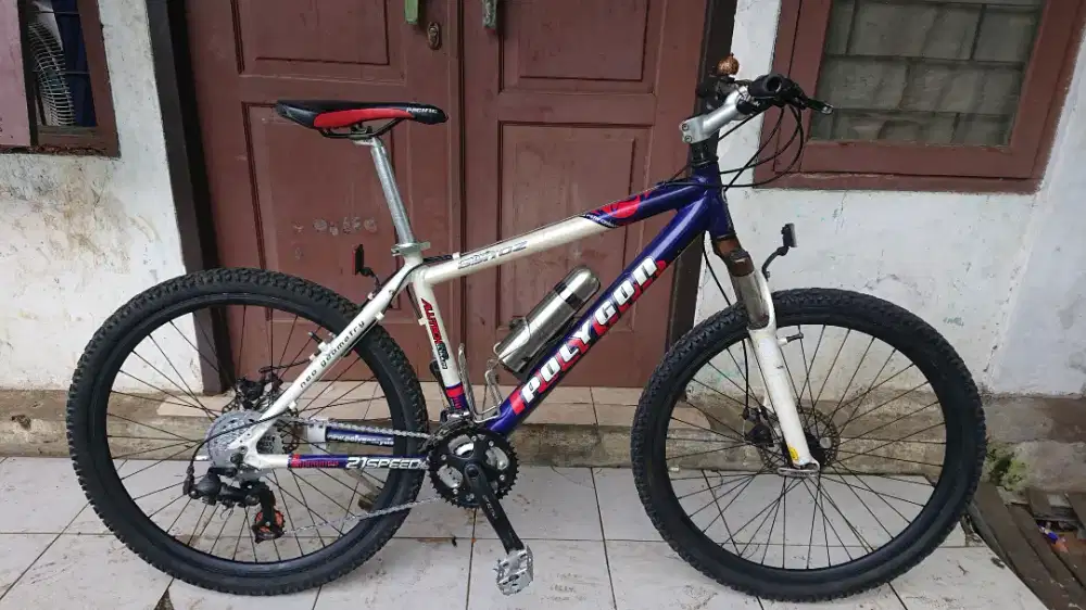 Sepeda Legendaris polygon Astroz R 26