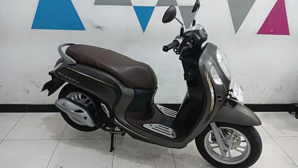 Honda New Scoopy Stylish Matte Brown 2023 Dp.500 ribu