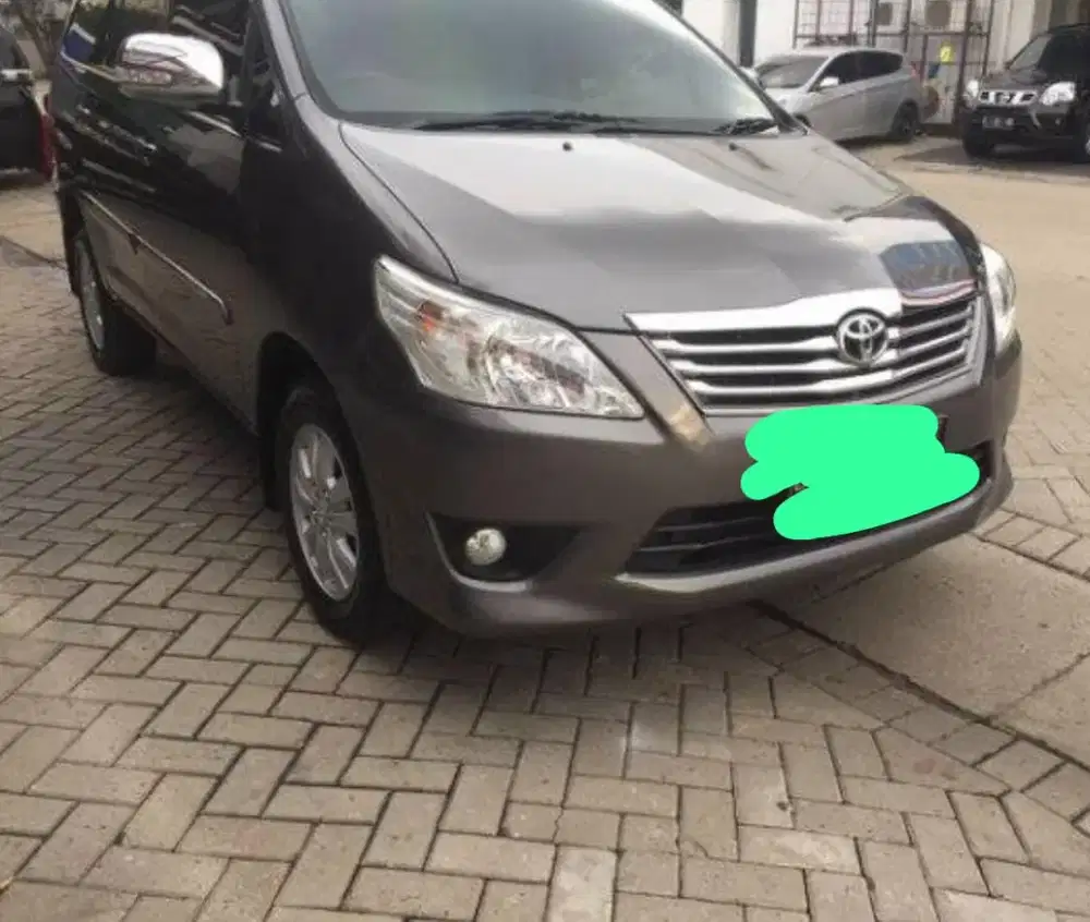 kijang innova V luxury metik