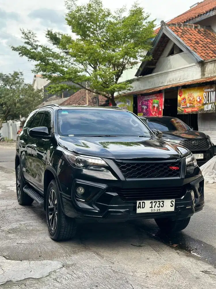 Dijual Fortuner VRZ 2018 Pemakaian 2019