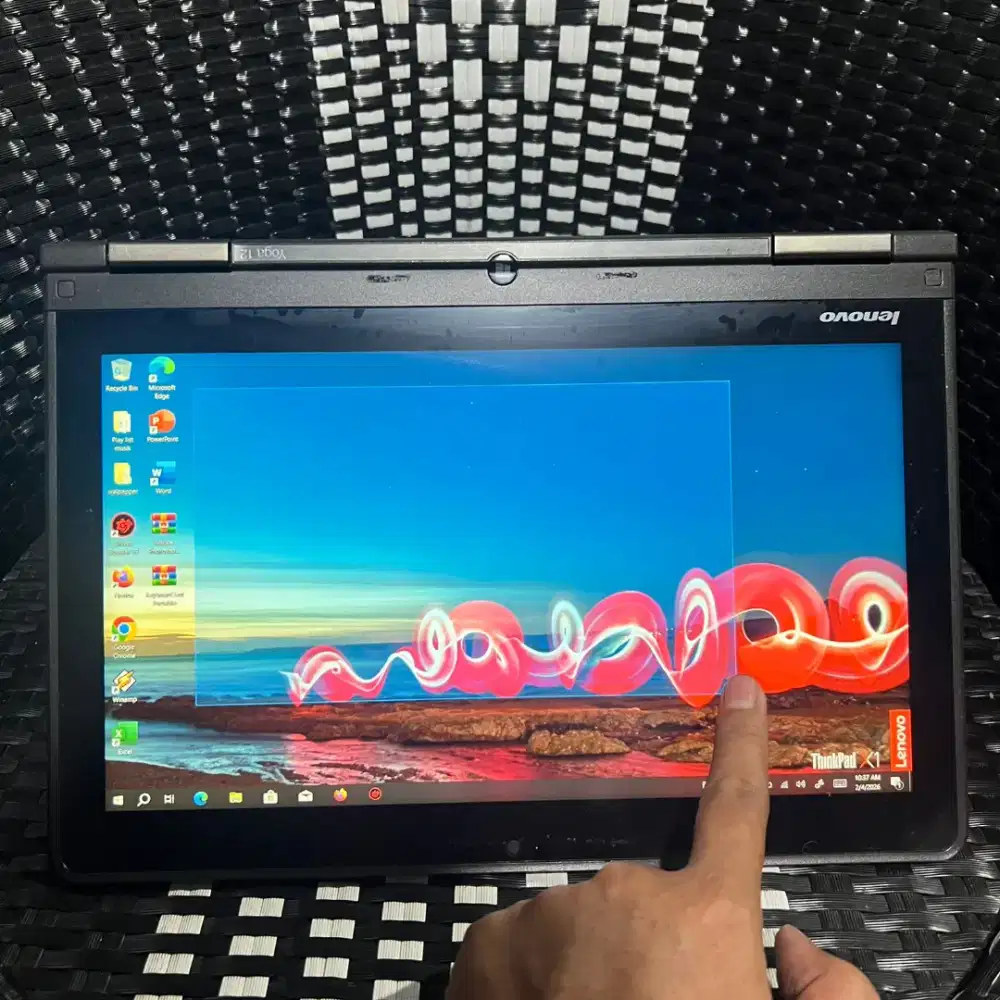 No 18

Lenovo Thinkpad Yoga 12 Touchscreen flip 360