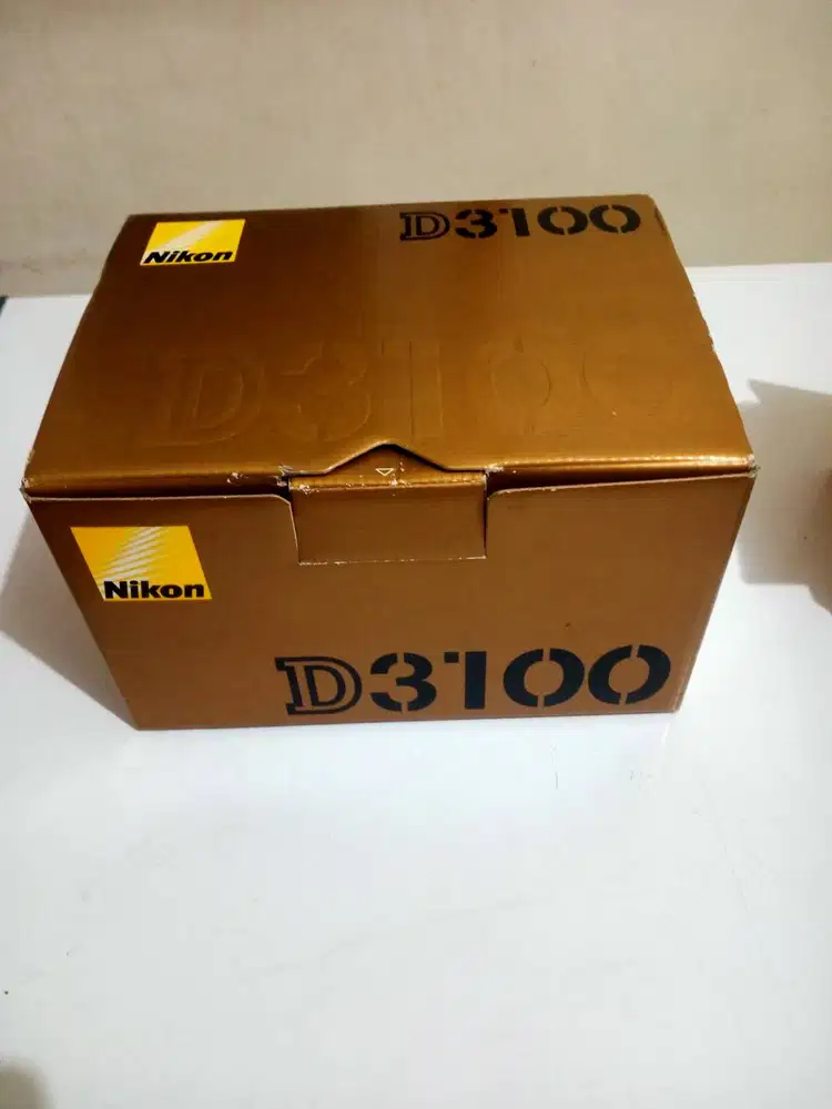 Dijual cepat Nikon D3100 full set
