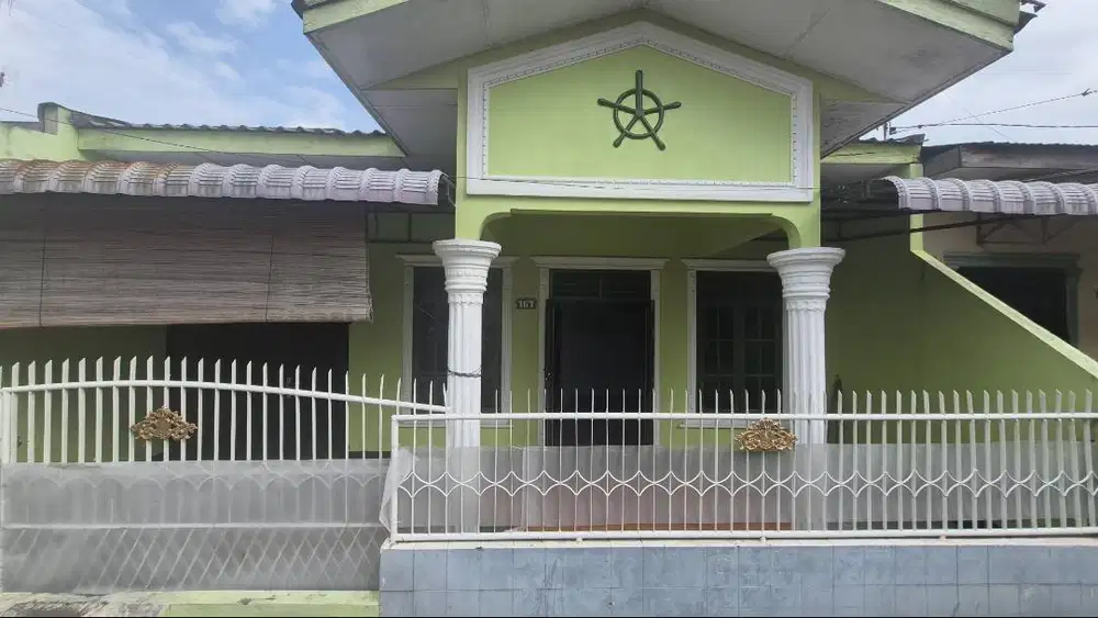 Dijual rumah siap huni dengan kondisi terawat dan nyaman untuk keluarg