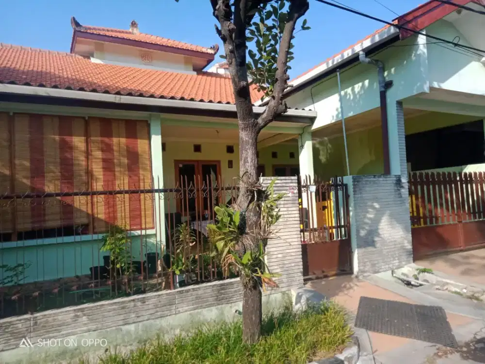 Dijual rumah tenggilis utara dekat sekolah ama rumah sakit