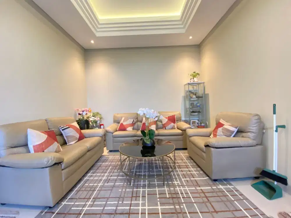 Disewakan rumah lux furnish di gegerkalong bandung utara dekat Maranatha, RSHS, KPAD, Via Pondok Hijau atau Via Setiabudi Dekat UPI, NHI, PVJ, Lembang