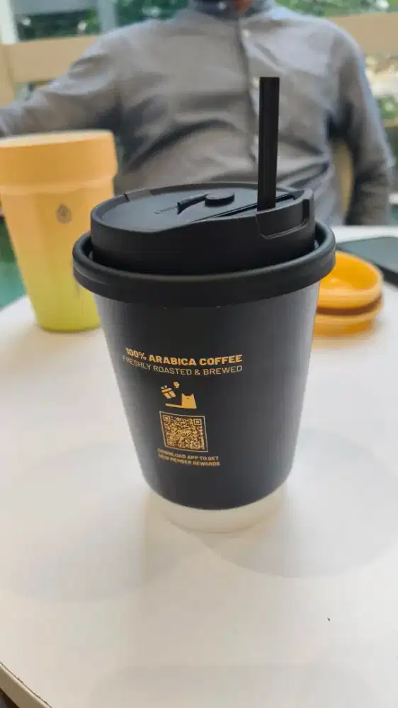 Dibutuhkan asisten rumah tangga dan pengasuh anak