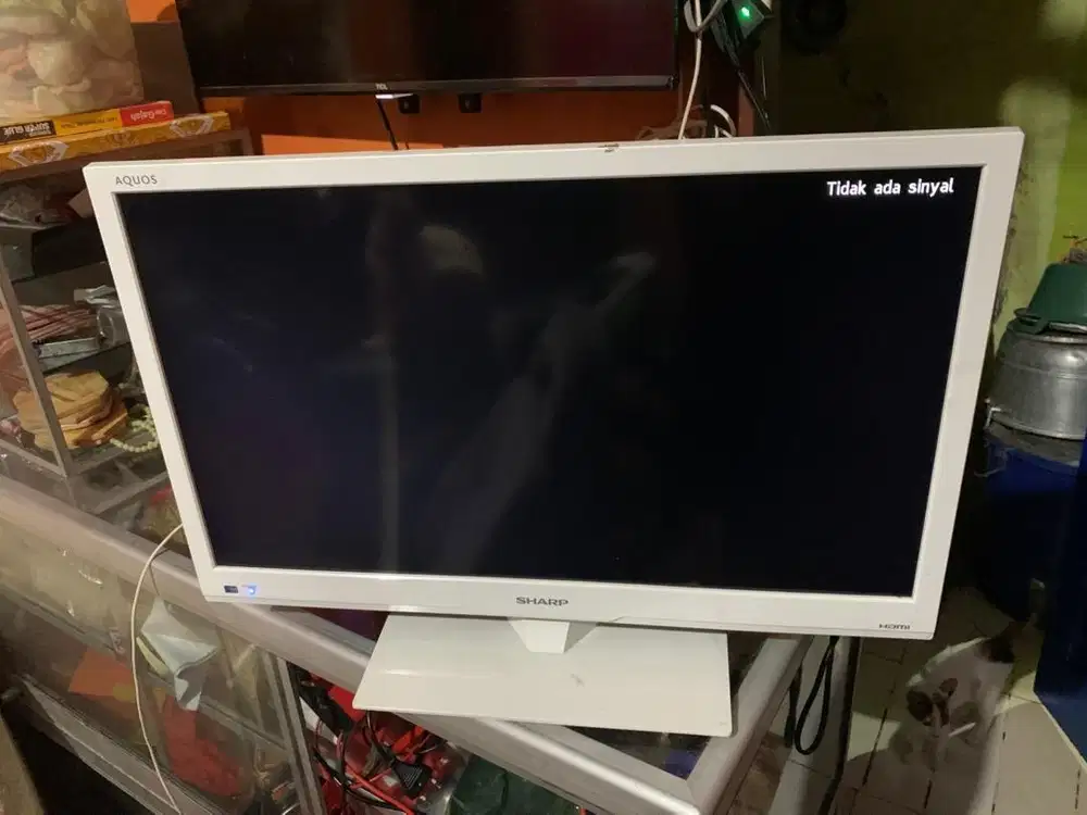 Tv sharp 24 inchi analog