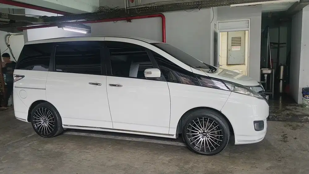 Mazda Biante SA 2013 Bensin Istimewa