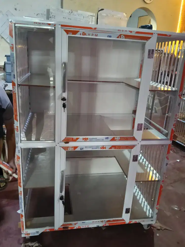 Kandang kucing aluminium