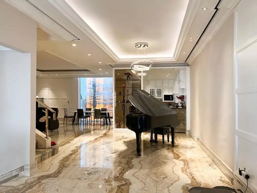 Rumah Mewah Cluster Royal Gading Mansion Kelapa Gading Uku 10X20 Semi Furnished Hrg Menarik Ada