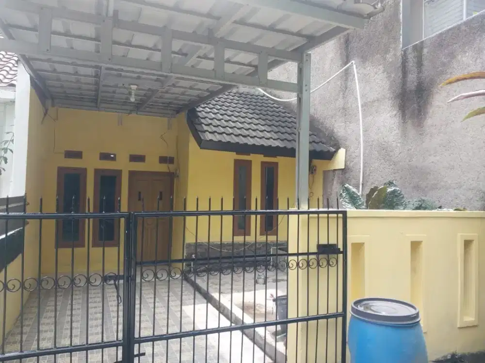 Dijual Rumah di komplek Griya Bandung Indah Dekat summarecon bandung, Mesjid Al Jabbar, GBLA