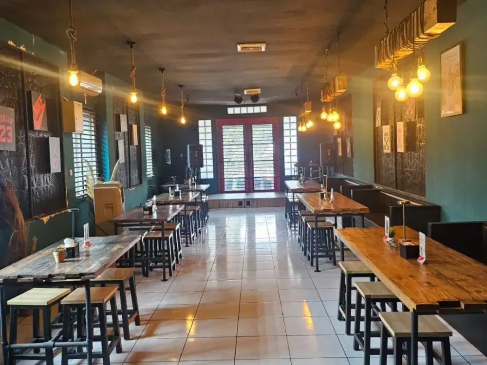 DIJUAL  RUKO 3 Lantai STRATEGIS  DI PUSAT KERAMAIAN PUSAT KOTA  astana anyar