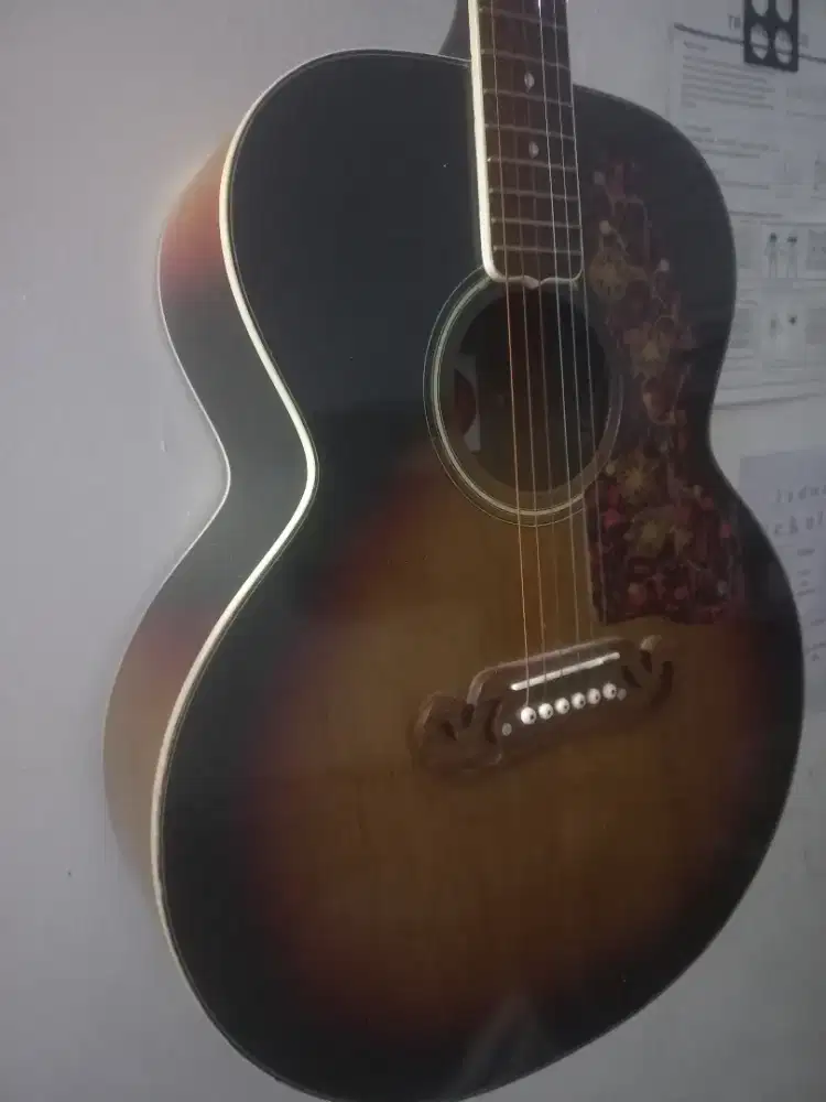 Jual gitar merk Gibson