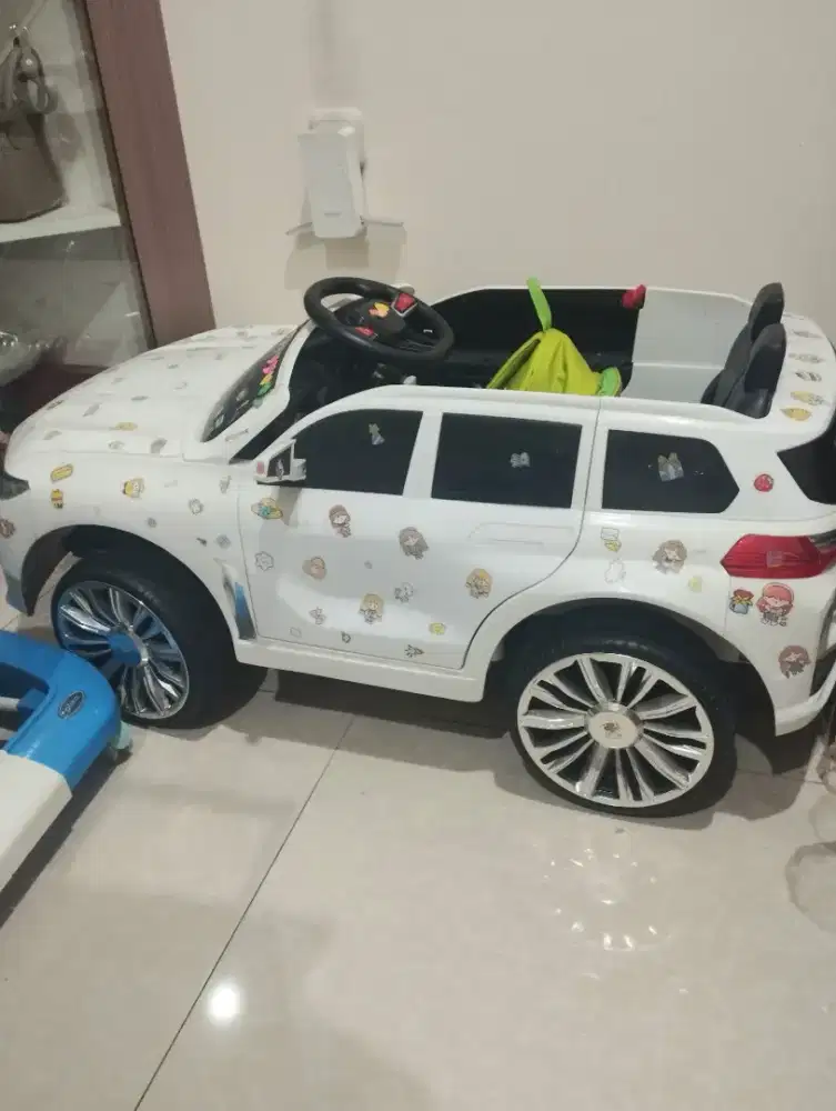 Mobil & Motor Elektrik Mainan Anak