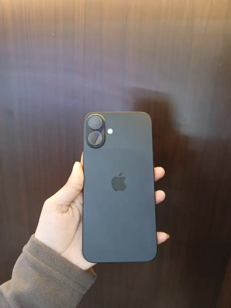 iPhone 16+ 128 black iBox
