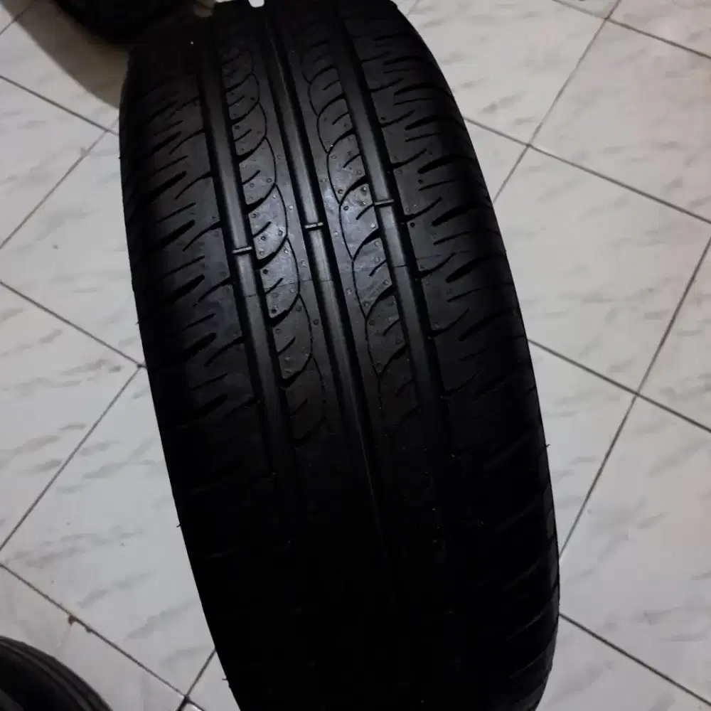 Ban 215 60 16 gt radial champiro masih baru ring 16