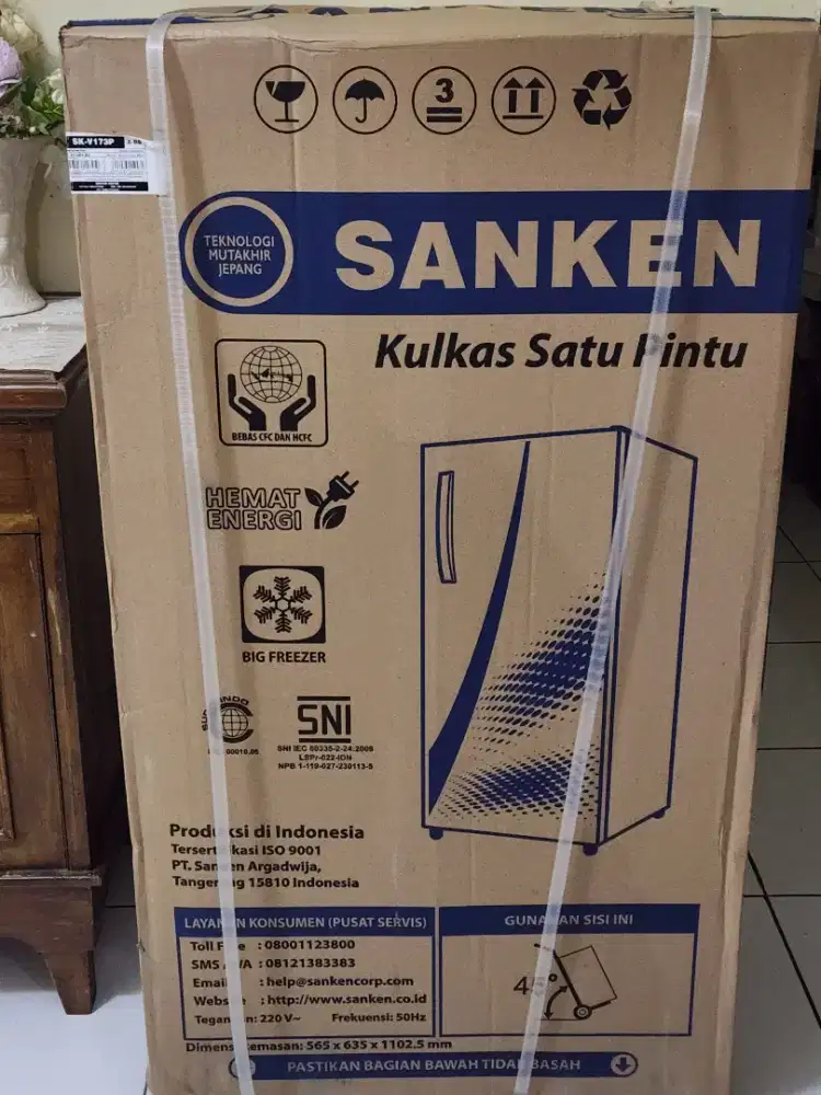 Brand New Kulkas Sanken