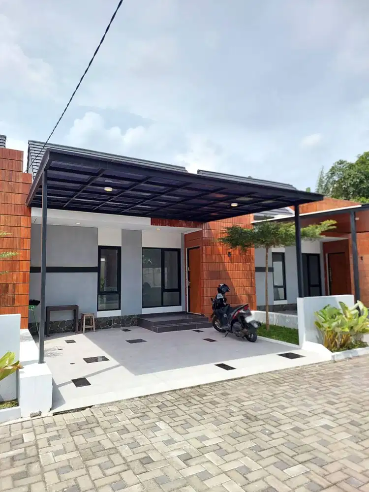 Rumah Baru Desain Keren dekat Pasar Cebongan