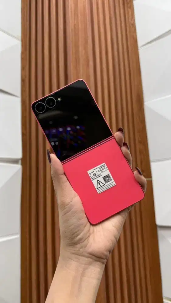 Second samsung zflip7 256gb coralred