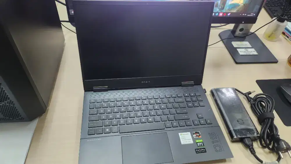 Laptop HP Omen 15-EN0013AX