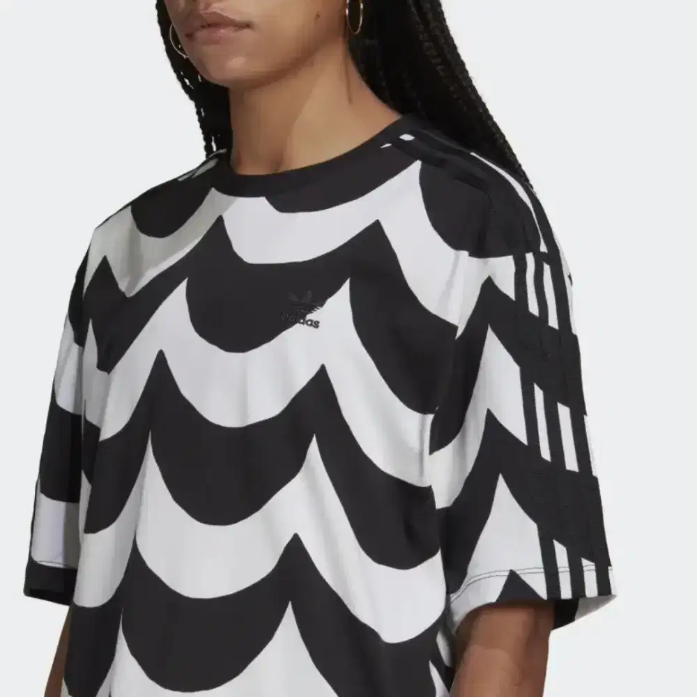 T-shirt Adidas MARIMEKO Zebra Ukuran ( L )